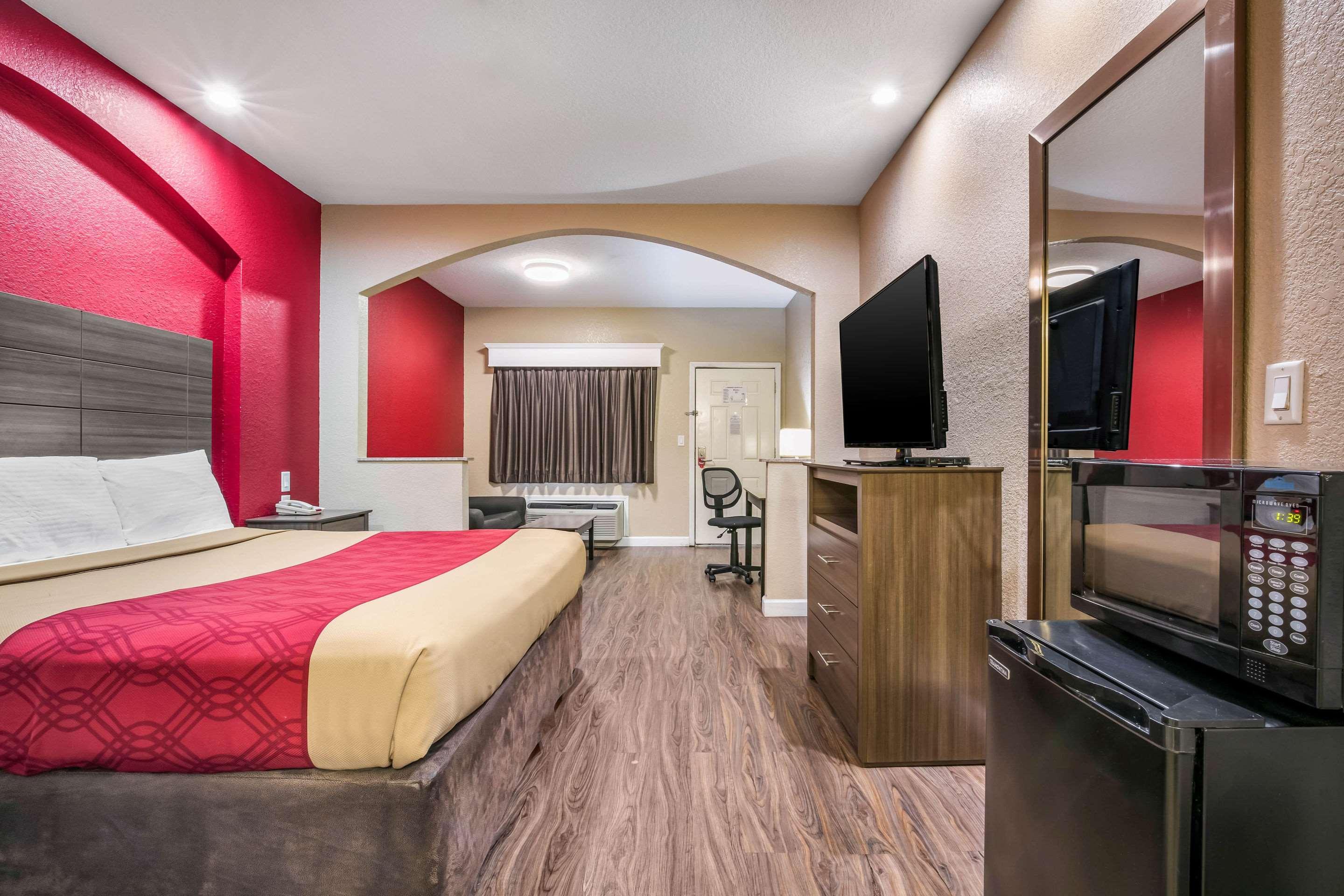 Econo Lodge Inn & Suites Horn Lake Exteriör bild
