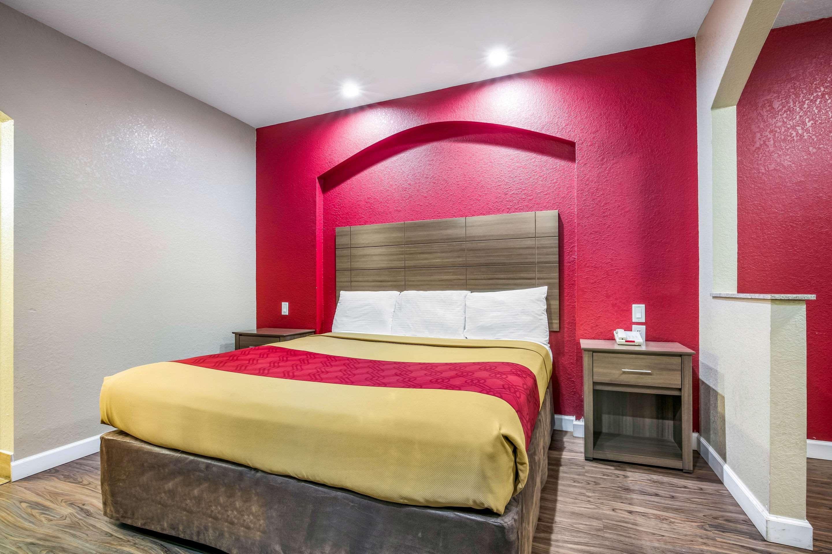 Econo Lodge Inn & Suites Horn Lake Exteriör bild