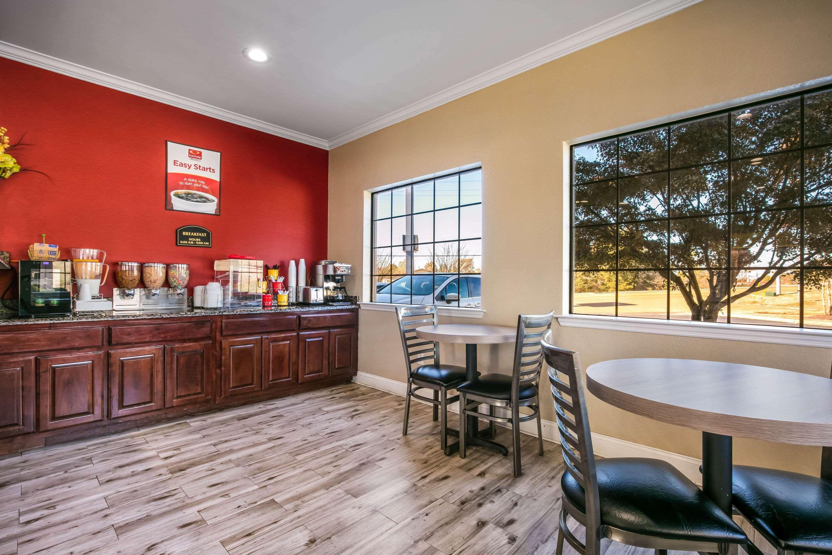 Econo Lodge Inn & Suites Horn Lake Exteriör bild